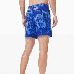 Lululemon Men’s Pace Breaker Short 7" *Linerless 
Game Day Blue Multi